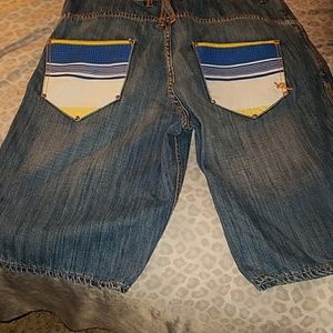 Men's size 40 RocaWear denim shorts